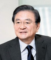韩半岛和平基金会理事长洪锡炫