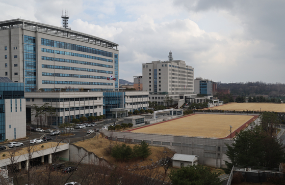 图为位于龙山的韩国国防部大楼。【照片来源：韩联社】