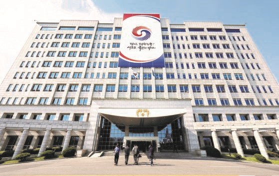 图为首尔龙山总统室办公大楼。【照片来源：韩联社】