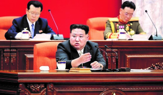 朝鲜国务委员长金正恩。【照片来源：韩联社】