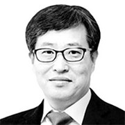中央日报评论员、评论室室长 李炫祥