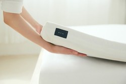 图为韩国新世界百货公司旗下家居品牌JAJU推出的“深睡薄型床垫”。【照片来自韩国新世界百货公司】