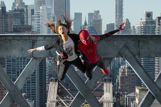 12月15日在韩国全球首映的电影《蜘蛛侠:英雄无归》。【图片来源：索尼影视娱乐有限公司 】 